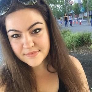 Meet your Posher, Leandra